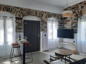RIVER STONE Home